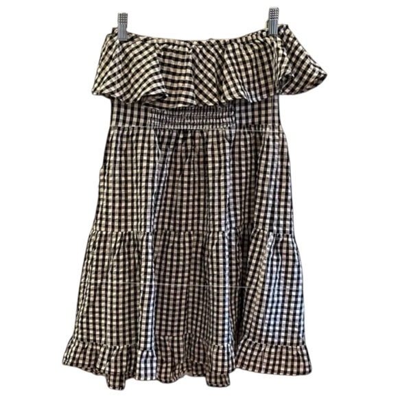 NEW ASOS DESIGN Bandaeau Tiered Mini Sundress in Mono Gingham. Size 4 - Picture 4 of 16